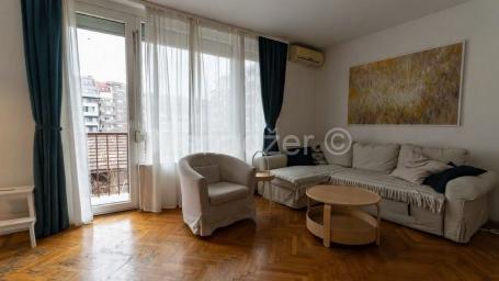 Crveni krst, 3.0 69m2, 2 terase, 1/4, uknjizen
