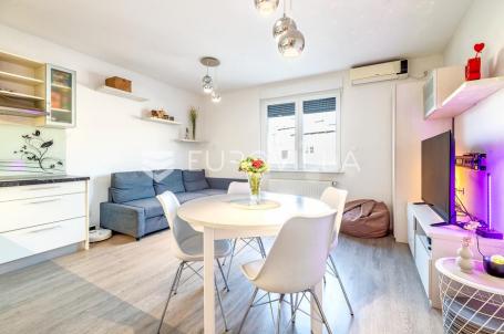 Zagreb, KVATERNIKOV TRG, moderan dvosoban stan, 39 m², top lokacija