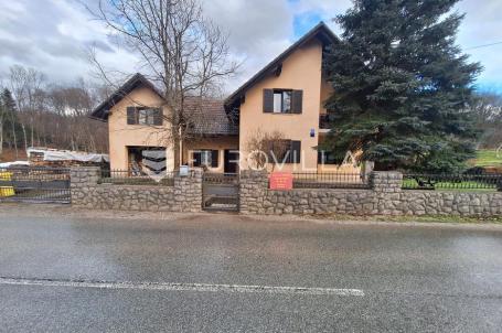 Ogulin, Gornje Zagorje, kuća 210 m², vlastito kupalište na jezeru Sabljaci