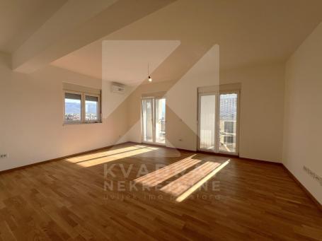 Prodaja, Trosoban stan, Podgorica, Stari Aerodrom, 104m2