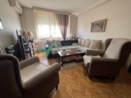 Novi Sad, Bulevar oslobođenja - Komforan dvosoban stan 