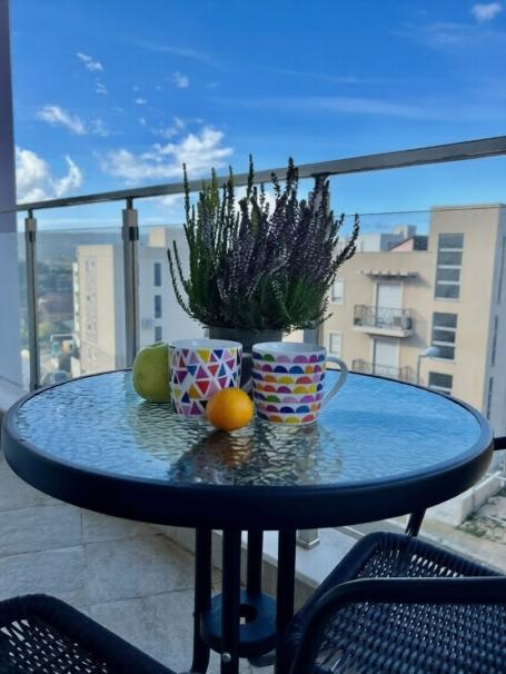 Prodaja, Stan, 50m2 , Tivat