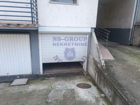 Nova Detelinara odlicna garaza 15m2