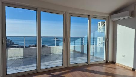 Appartements avec vue panoramique sur la mer dans la résidence OLIVA VILLAGE
