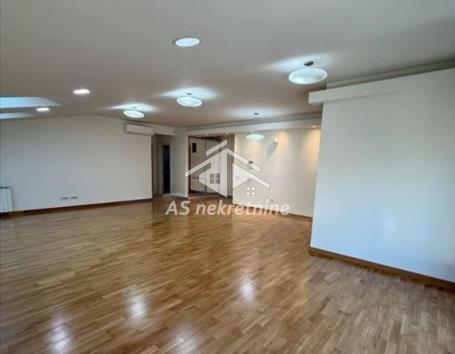Izdavanje, Stan, Senjak, Vojislava Vučkovića