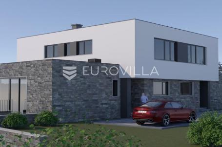 Rakovica, Nova Kršlja, zemljište 7500, s građevinskom dozvolom za kuću, blizina Baraćevih špilja