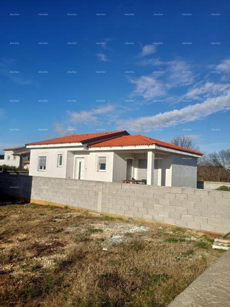 Haus PULA!  HAUS ZU VERKAUFEN – RUHIGE LAGE.