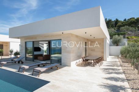 Pašman, luksuzna vila Tkon s bazenom i neometanim pogledom na more 124 m²