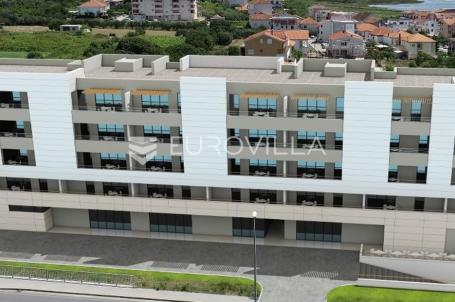 Trogir, dvosoban stan 76,95 m², prvi kat s pogledom na more
