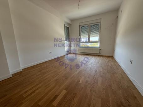 86m2 Troiposoban stan na Adicama