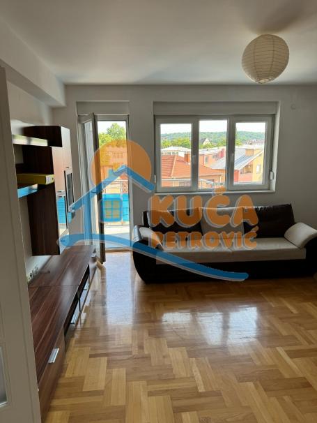 Četvorosoban  stan, Čair, III  sprat, 101 m2