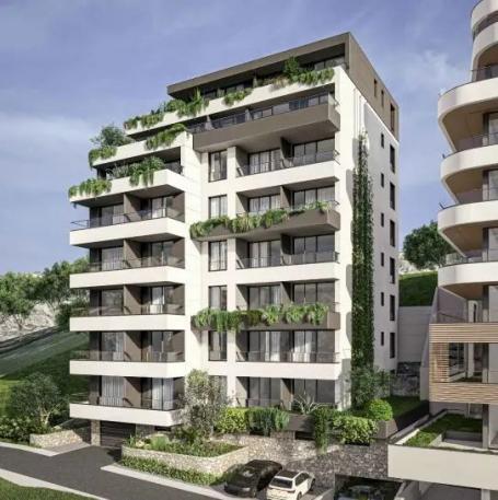 Dvosoban stan 68m² + 67m² gratis terasa u luksuznom kompleksu – Centar Budve, 150m od mora