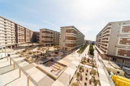 Dvosoban stan 67m2 + garaža, Central Point - Podgorica