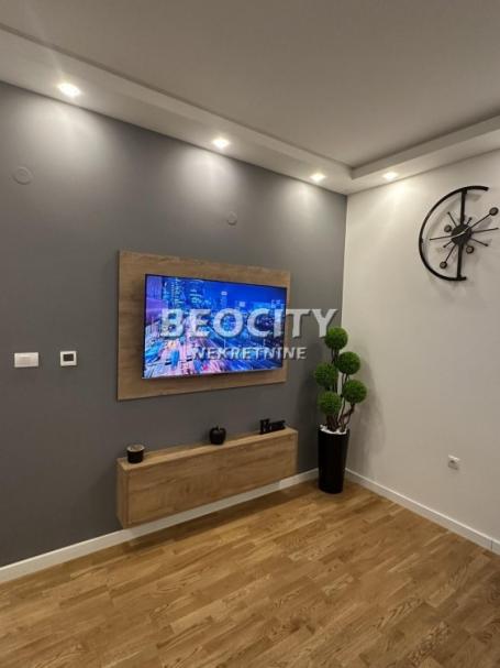 Novi Sad, Petrovaradin, Preradovićeva, 2.0, 42m2, 118500EUR