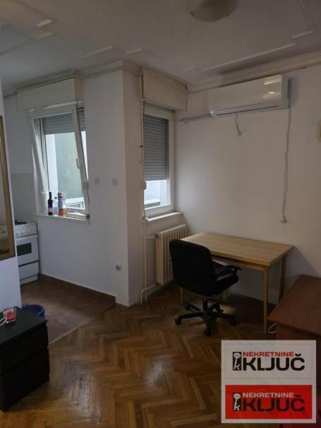 CENTAR, 29m2, Jednosoban kod Futoške pijace