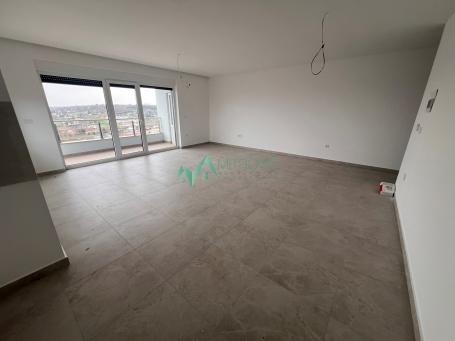 Odličan nov četvorosoban u urbanoj vili na ekskluzivnoj lokaciji (šifra nekretnine: 1003901)