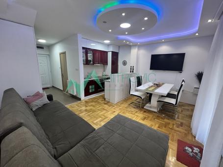 Izdavanje, Stan, 57m2 , Grbavica - Telep