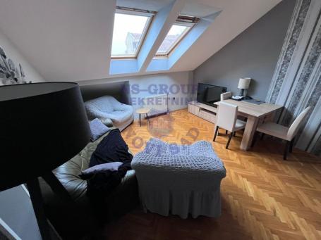 Trosoban stan na Novoj Detelinari 61m2