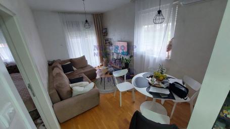 Odličan stan na Adicama – idealan za miran porodični život!