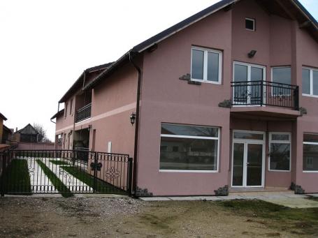 SIMANOVCI SIMANOVCI 700m2 , 580000e
