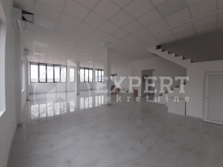 Izdaje se ekskluzivna poslovna zgrada u blizini Istok-Niš, 1.200m2