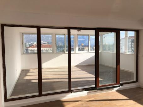 Apartment, 2 bedrooms, Budva, Center - 275,000 euros