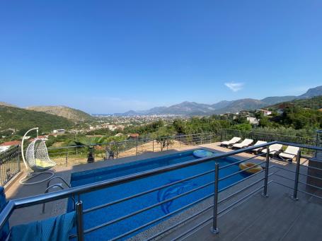 Modern villa with a pool in Bar