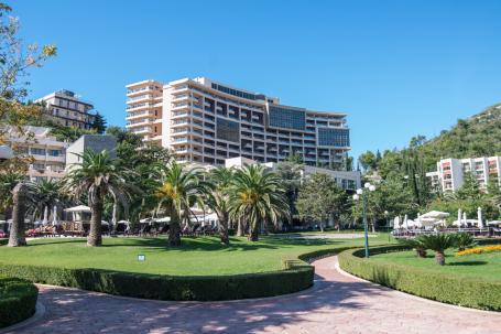 Apartment Budva - 427,800 euros