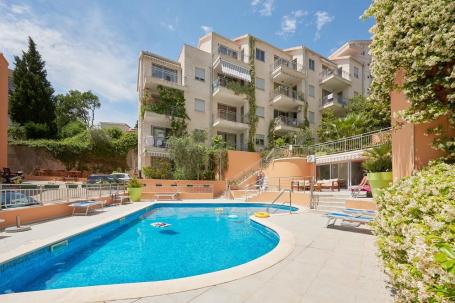 Apartments in the Petrovac Bay complex