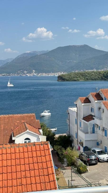 Cozy townhouse apartment near Nikki Beach, Radovici, Tivat Riviera