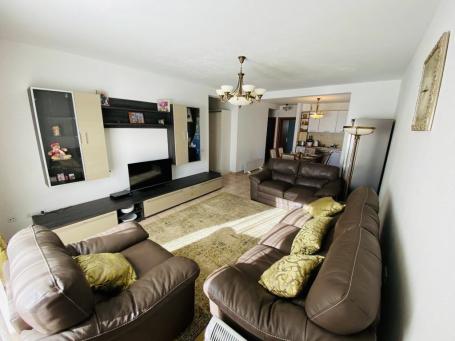 SPACIOUS 3 BEDROOM APARTMENT IN BECICI. 