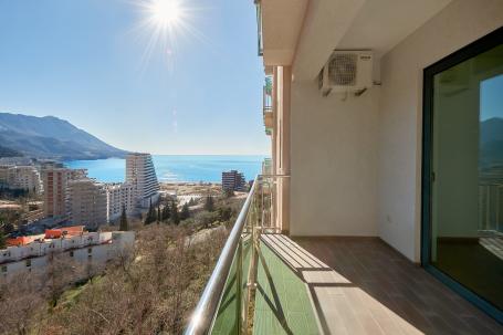 1 bedroom apartment with panoramic sea and mountain views in Becici