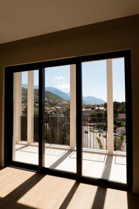 Spacious apartment with 2 bedrooms and 2 bathrooms in Boka Place, Tivat