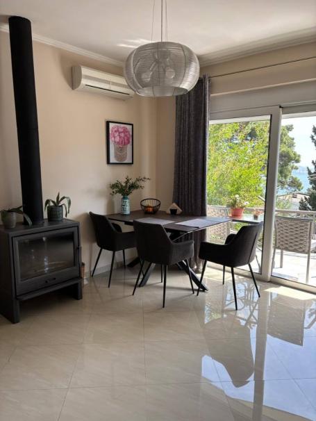 A cozy house in a green area by the sea is for sale, Bar, Shushan