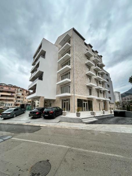 Excellent apartment in a new building in Budva. 
