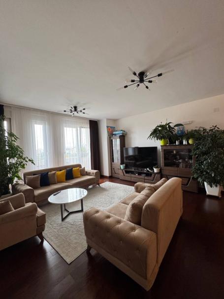 Spacious apartment in Bar for a large family