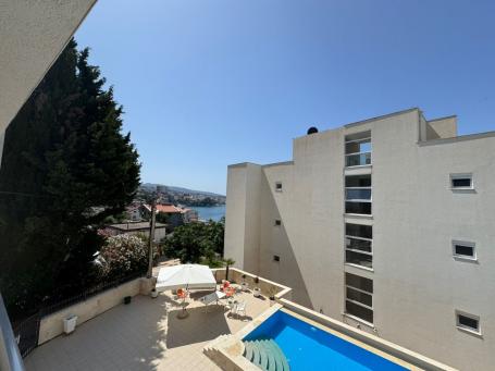 Two-bedroom apartment for sale near the sea in Dobra Voda