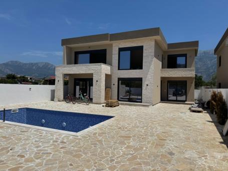 New villa with a pool in Bar