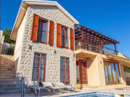 Stone villa with panoramic sea views for sale in Kotor, Zagora