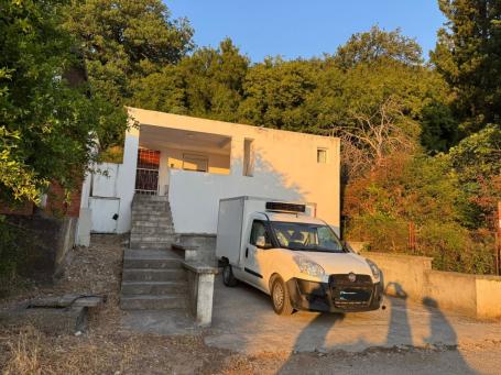House with sea view in Sutomore, Pobordje district