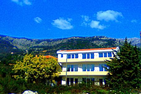 Sale of 4-storey house with studios in Budva