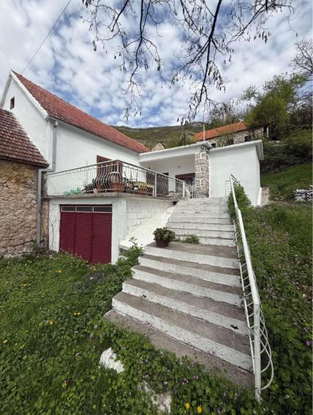 A legal stone house with a plot in a quiet village near Nikšić