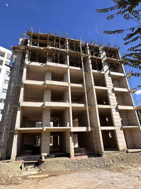 A modern apartment with a sea view in the new Bar area, for sale directly from the developer. 