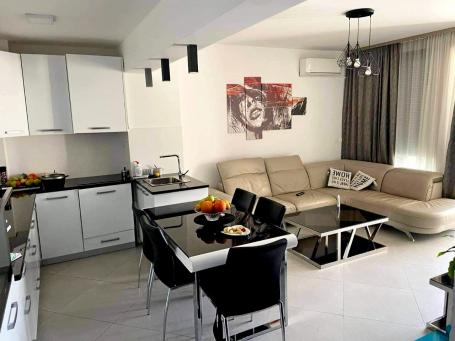 Two-bedroom apartment in the center of Bar
