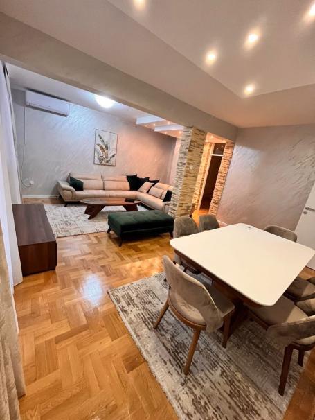 Duplex apartment in Budva with 4 bedrooms