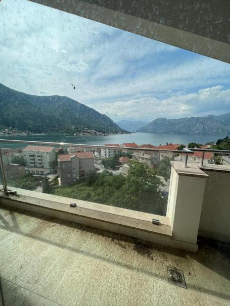 Apartment, 2 bedrooms, Kotor, Dobrota