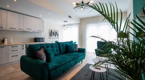 Unique apartment in a modern complex with a swimming pool (Dobrota, Kotor)