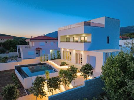Villa in Krimovice with 4 bedrooms and a pool overlooking the sea. 