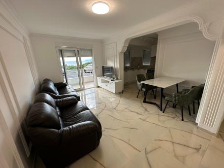 Two bedroom apartment in Utekha, Bar