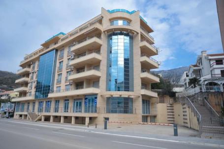 3 bedroom apartment in Becici